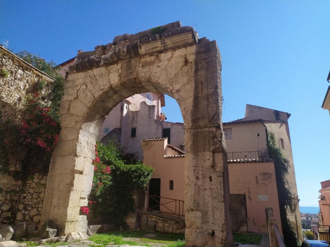 Arco Quadrifronte